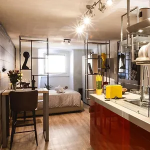 La Casa Dello Stilista , Brescia Italia